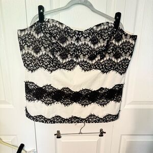 Elegant Black and White Lace Women's Top